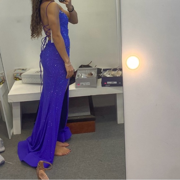 Amarra prom dress. - Picture 4 of 6